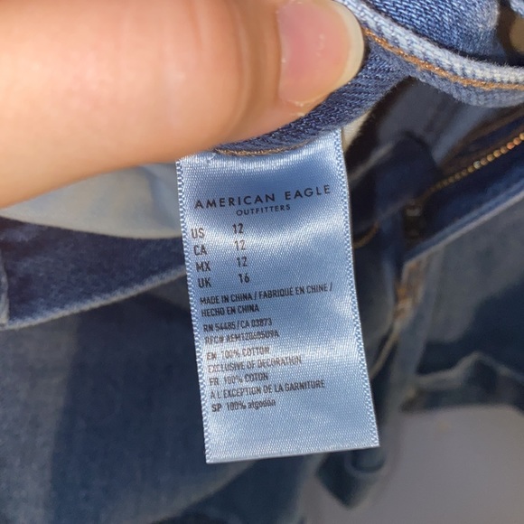 AMERICAN EAGLE WOMENS MOM HIGH WAISTED JEAN SHORTS - Picture 5 of 5